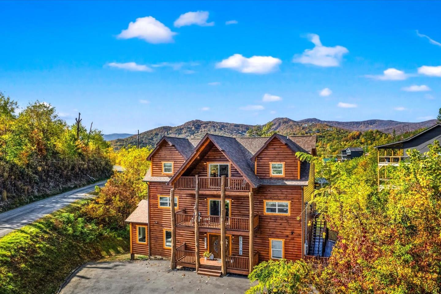 Indoor Pool, Volleyball Beach, Mountain View, Luxury Holiday home