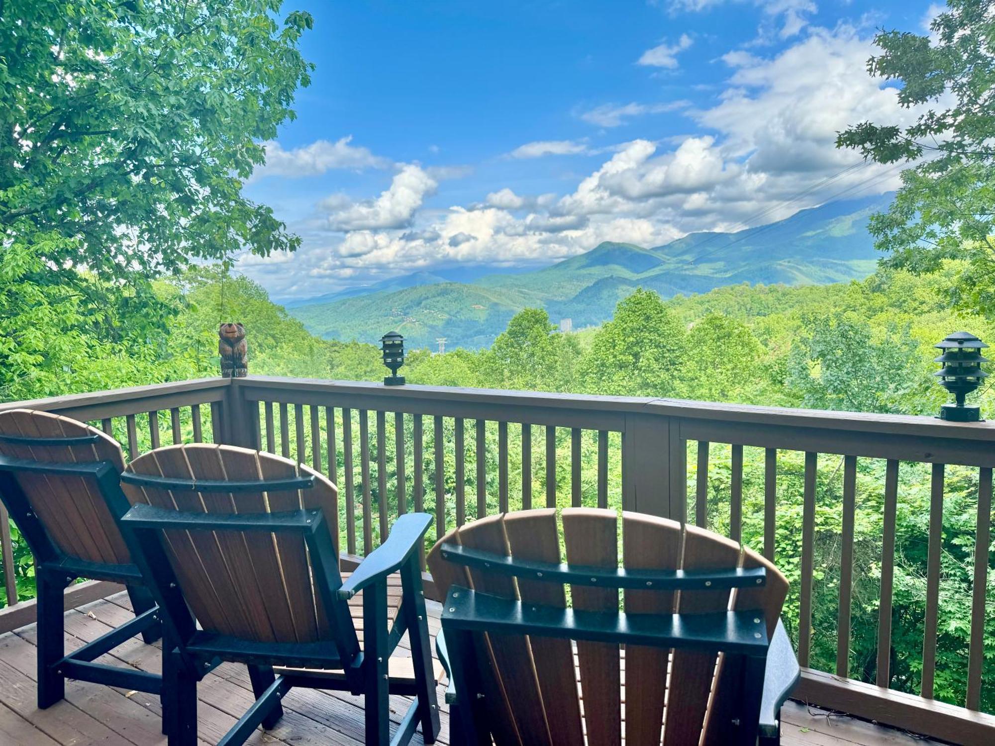 Family With Sauna, Hottub, Heavenly Views! Mins To Downtown! Gatlinburg