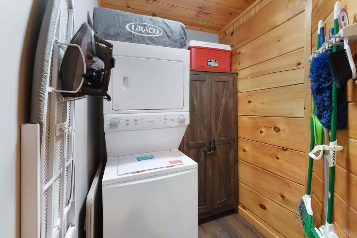 Holiday home Couples In - 3 Miles To Downtown *