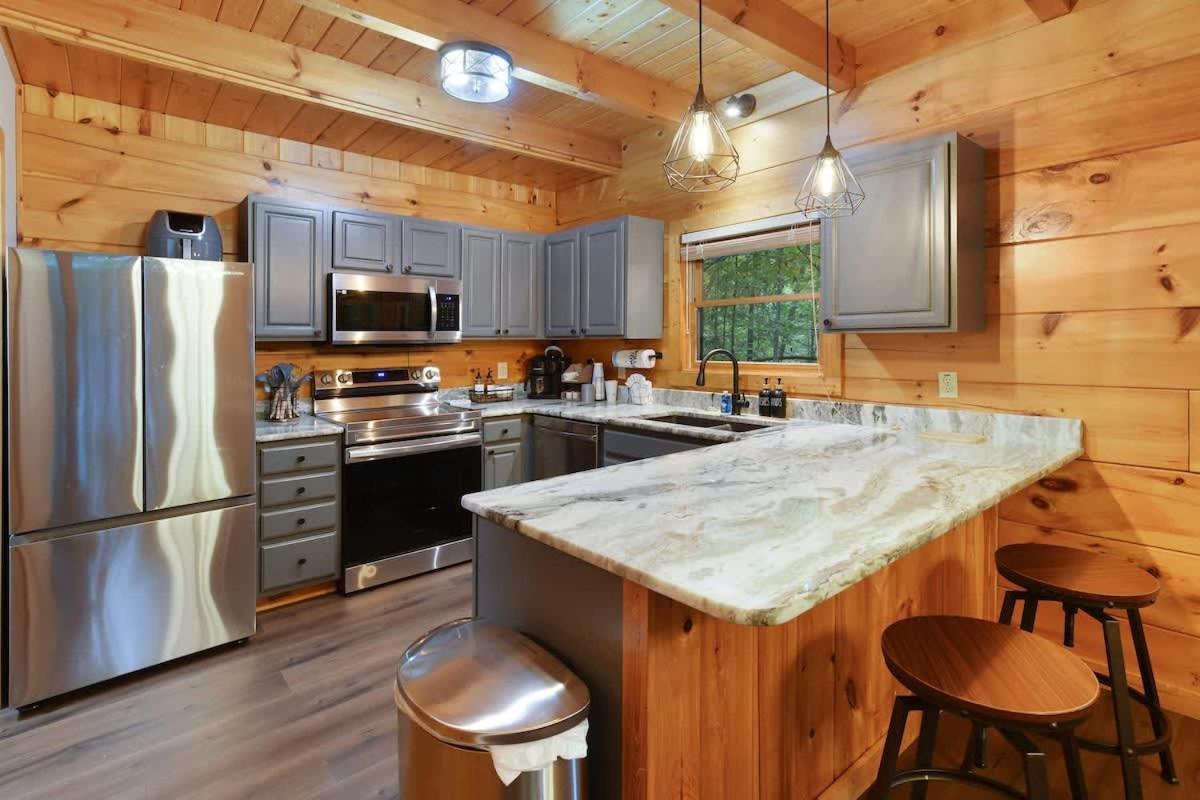Couples In - 3 Miles To Downtown Holiday home *