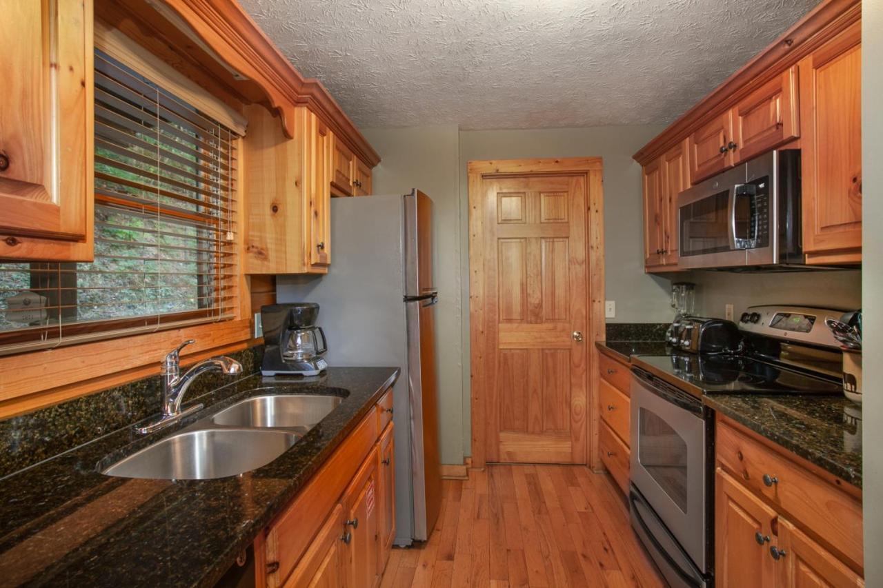 Holiday home Bears Corner W/ Hot Tub, Arcade & Community Pool! *