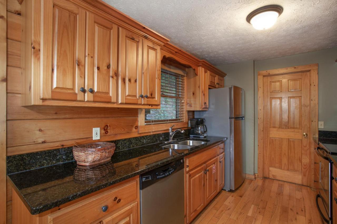 Holiday home Bears Corner W/ Hot Tub, Arcade & Community Pool! Gatlinburg