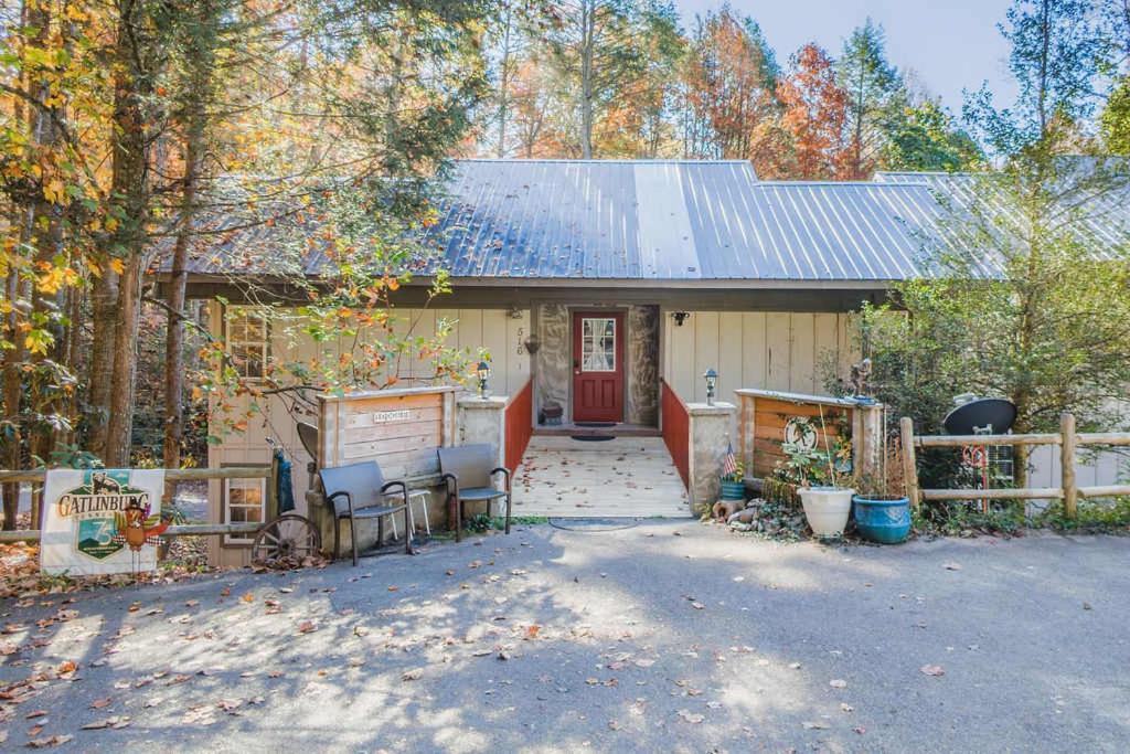 New Listing Sasquatch F