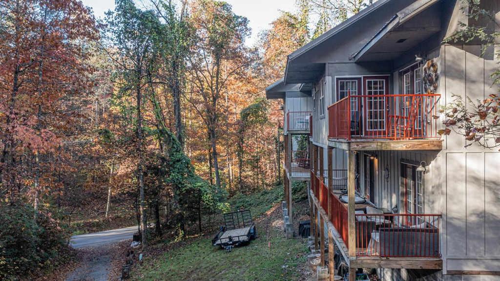 New Listing Sasquatch F