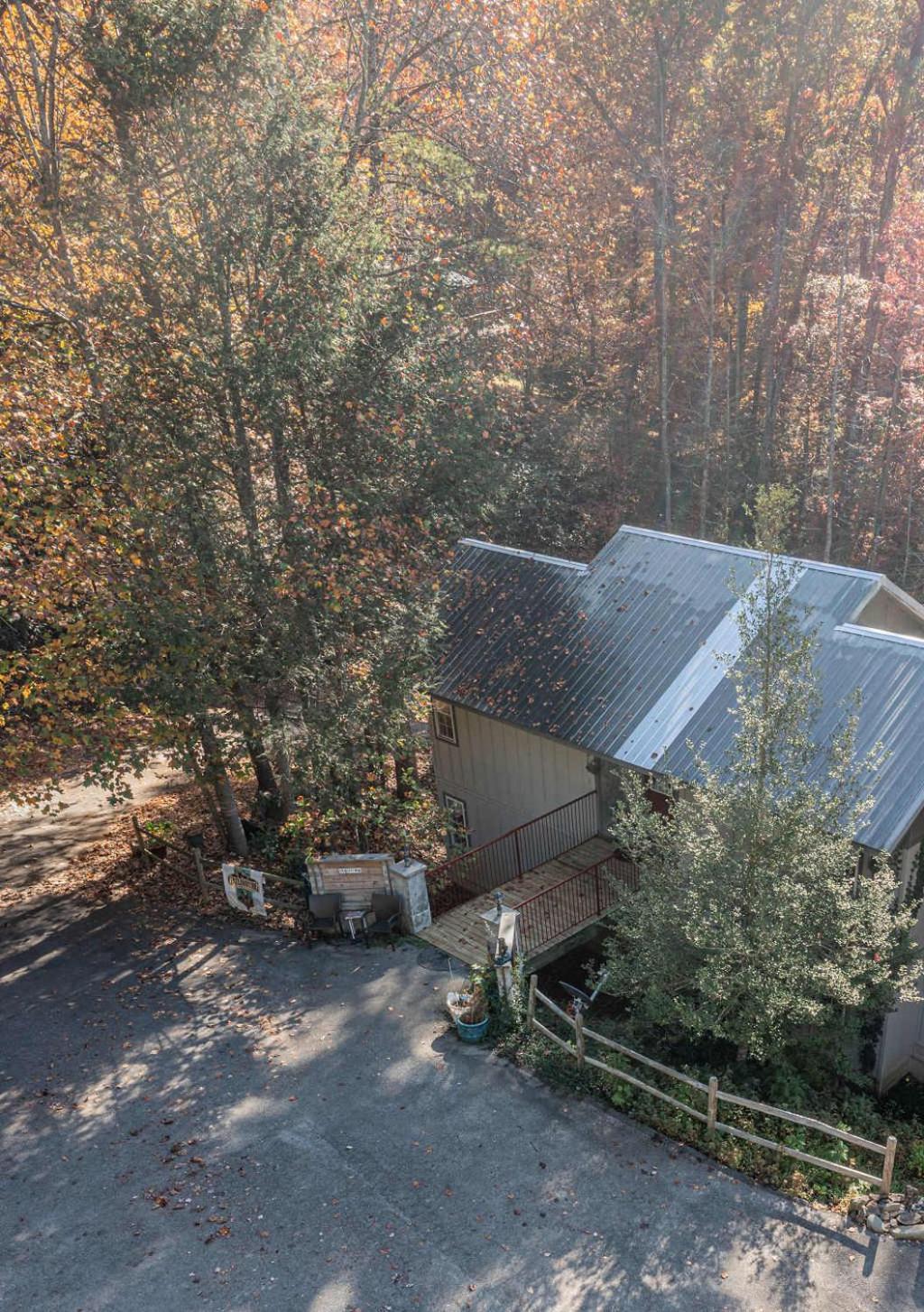 Chalet New Listing Sasquatch F