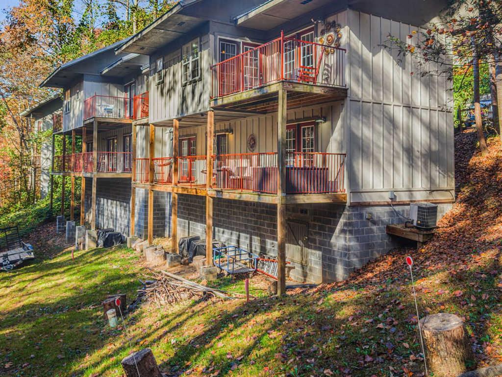 New Listing Sasquatch F Chalet Gatlinburg