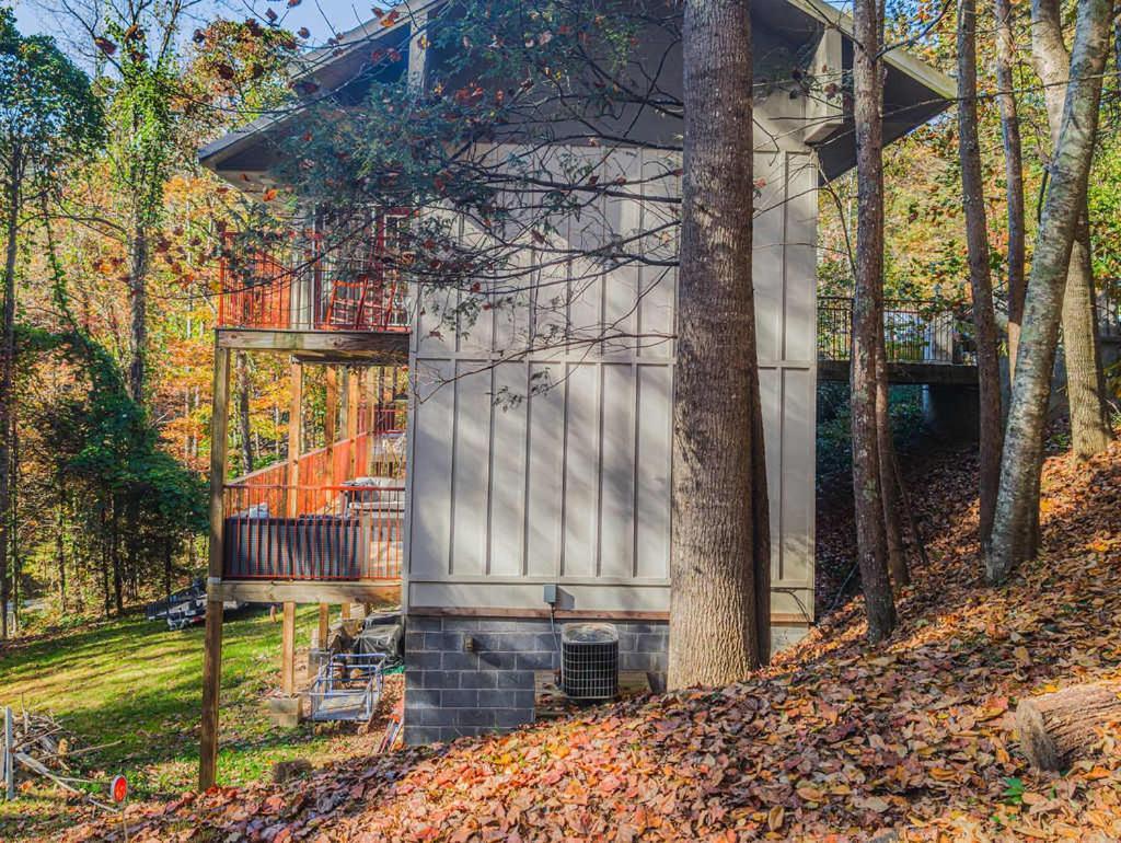 New Listing Sasquatch F Gatlinburg