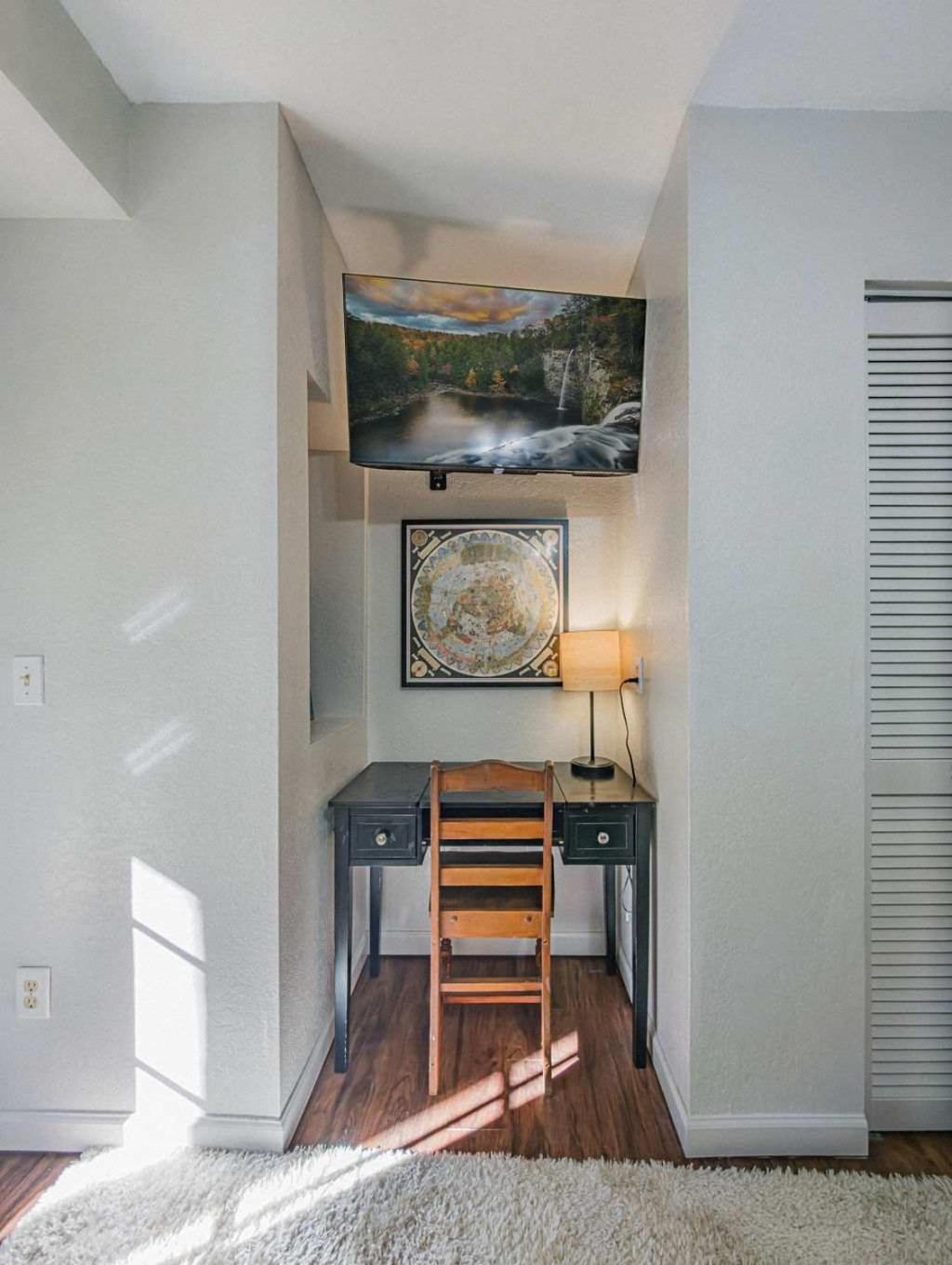 New Listing Sasquatch F * Gatlinburg