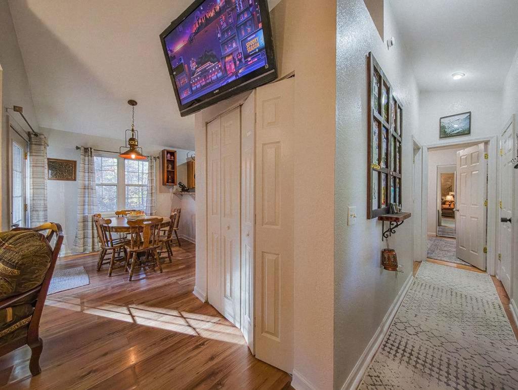 New Listing Sasquatch F Gatlinburg
