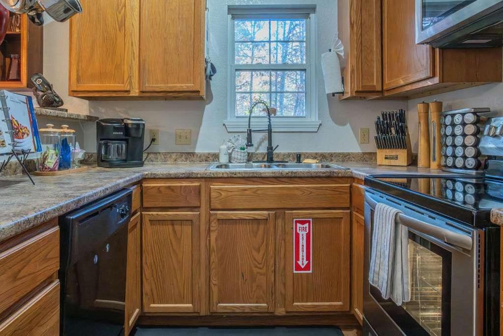New Listing Sasquatch F Gatlinburg