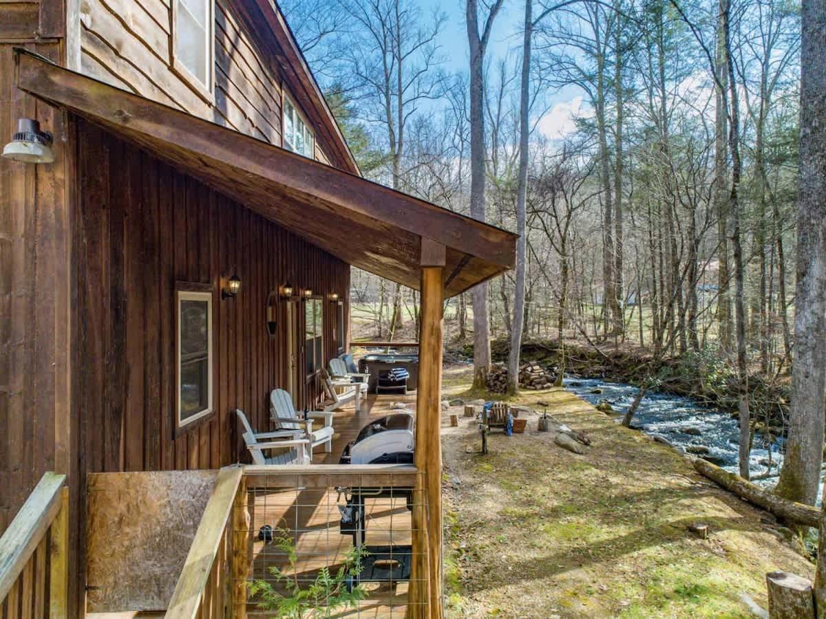 Holiday home Charming Smoky Mountain W Hot Tub & Views Gatlinburg