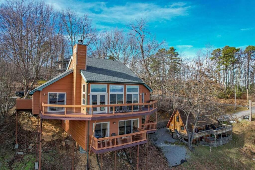 Chalet Bearly Gorgeous - Panoramic Views-4 King Suites-pool Table- Bunk Rm-ps5-hottub Gatlinburg