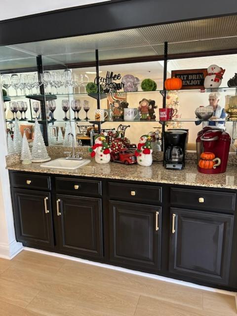 Holiday home Luxurious Condo, Pool, Fireplace, Hiking *