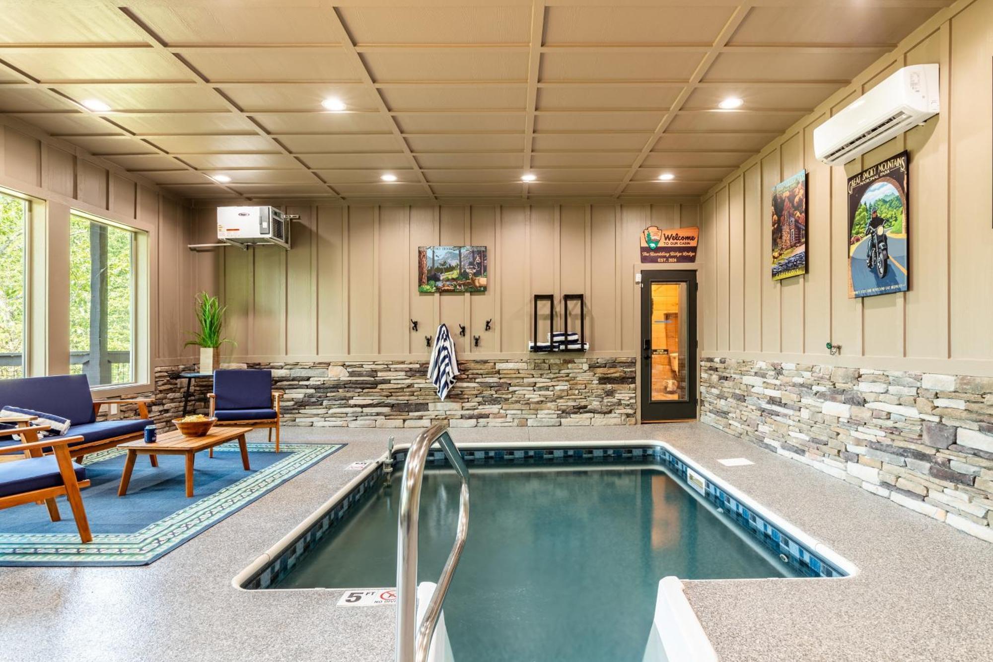 Rambling Ridge Indoor Pool Hot Tub A Arcade Game Holiday home