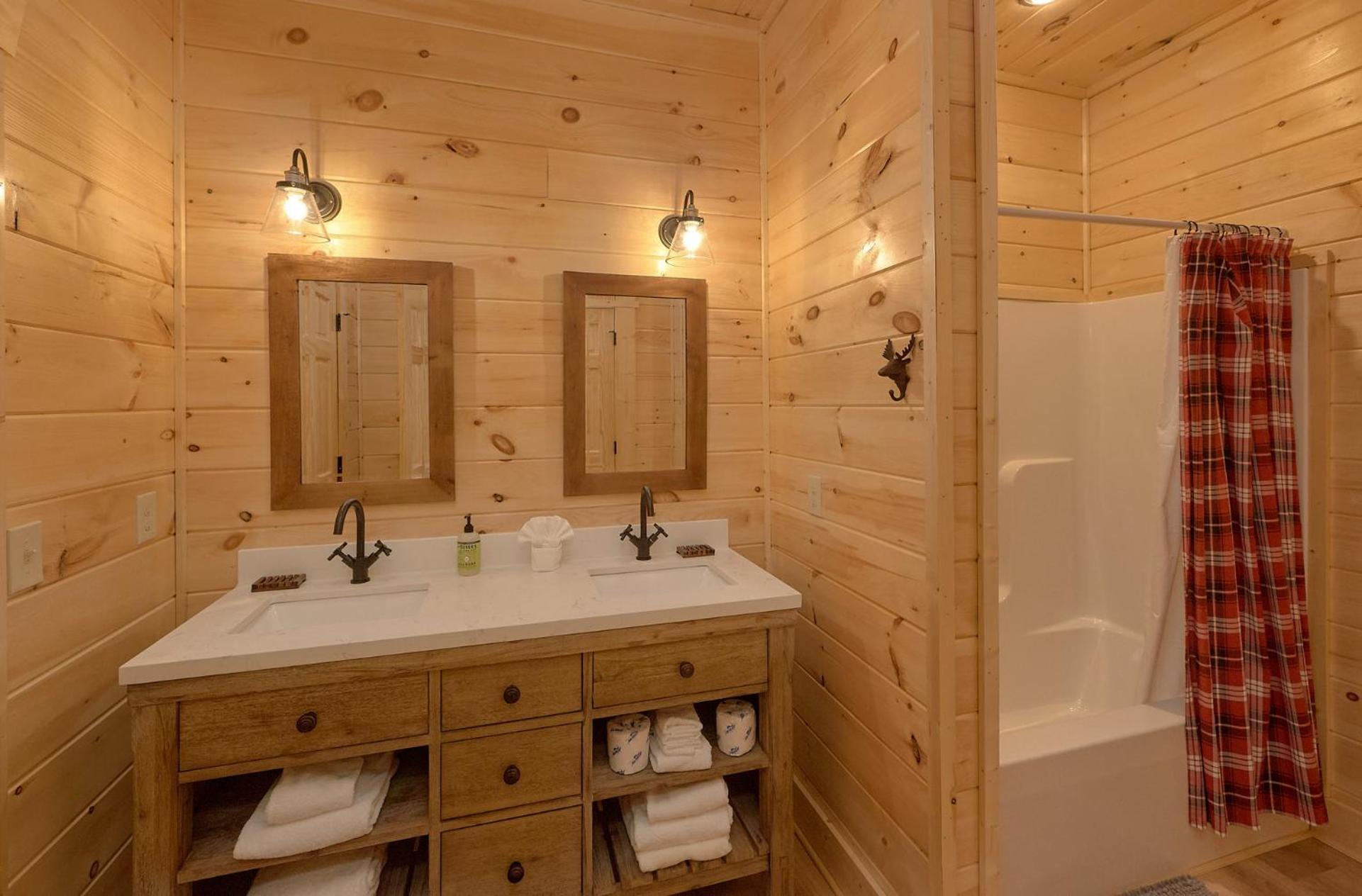 Misty Mountain Adventure Holiday home *