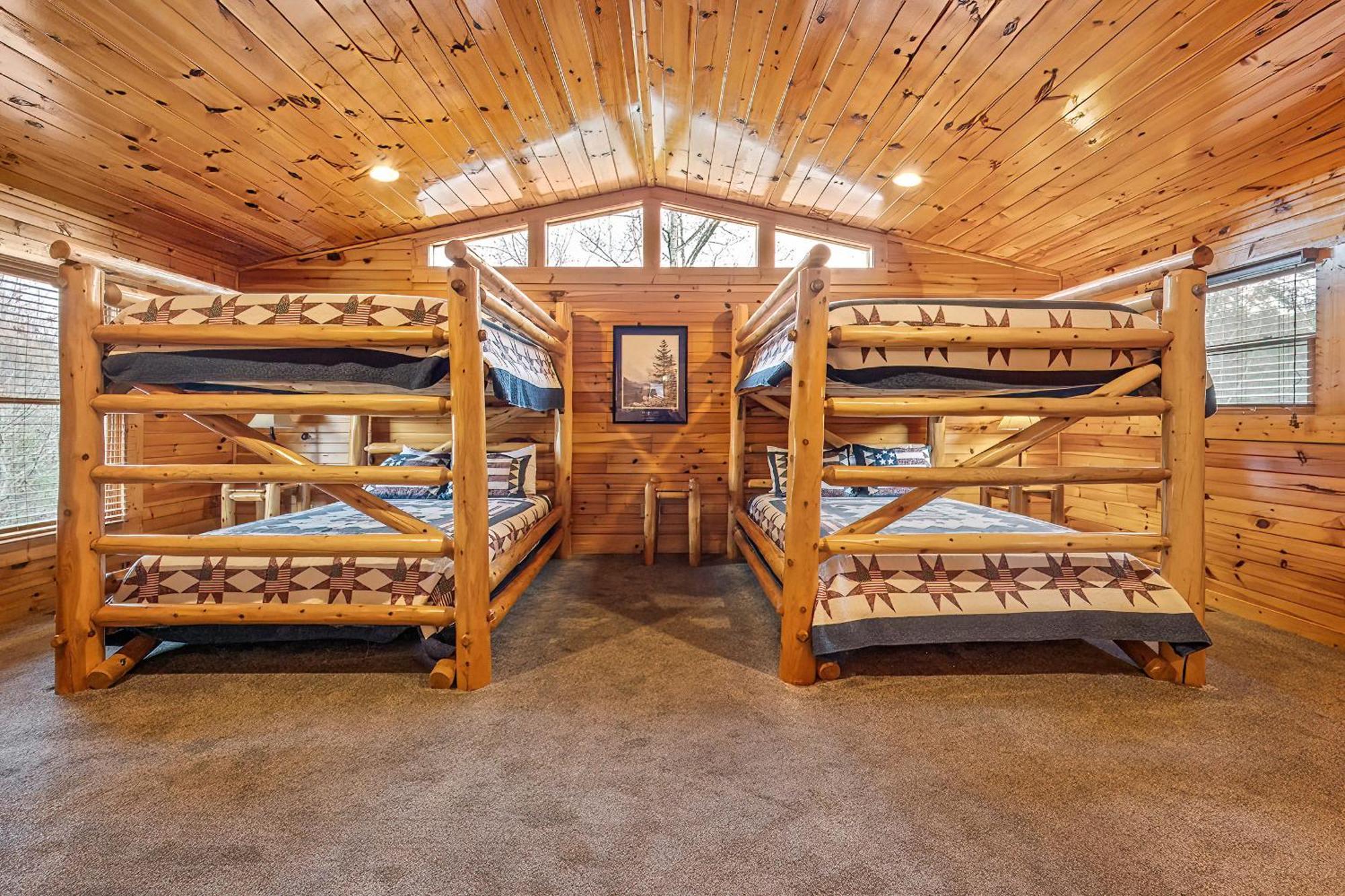 Holiday home Bear Path Lodge - Hottub, Pool Table, Arcade Machine, Fireplace - Minutes To Downtown Gatlinburg