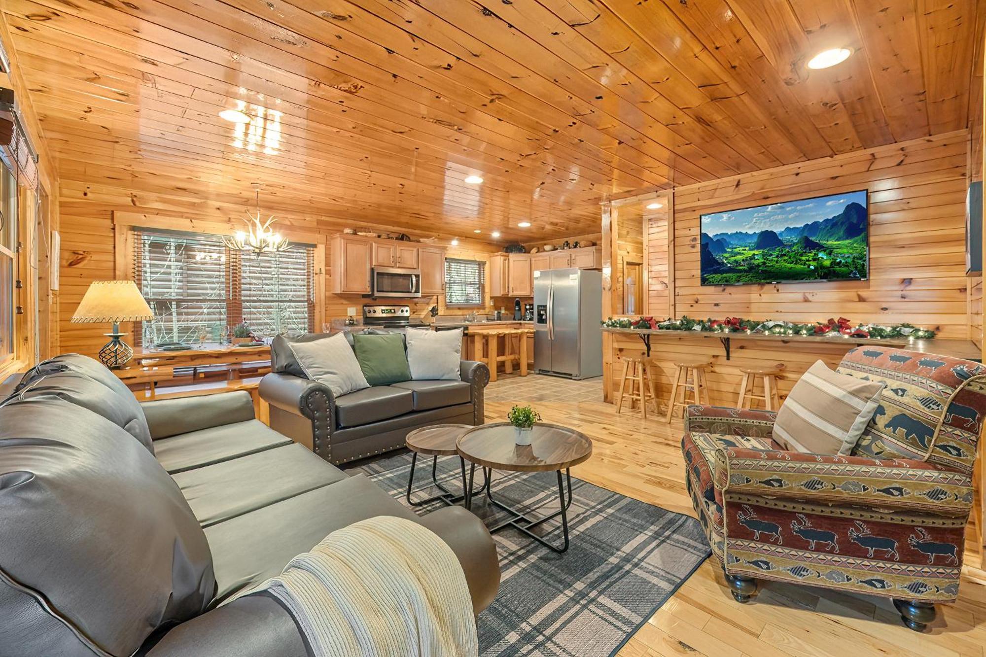 Bear Path Lodge - Hottub, Pool Table, Arcade Machine, Fireplace - Minutes To Downtown Gatlinburg Holiday home Gatlinburg