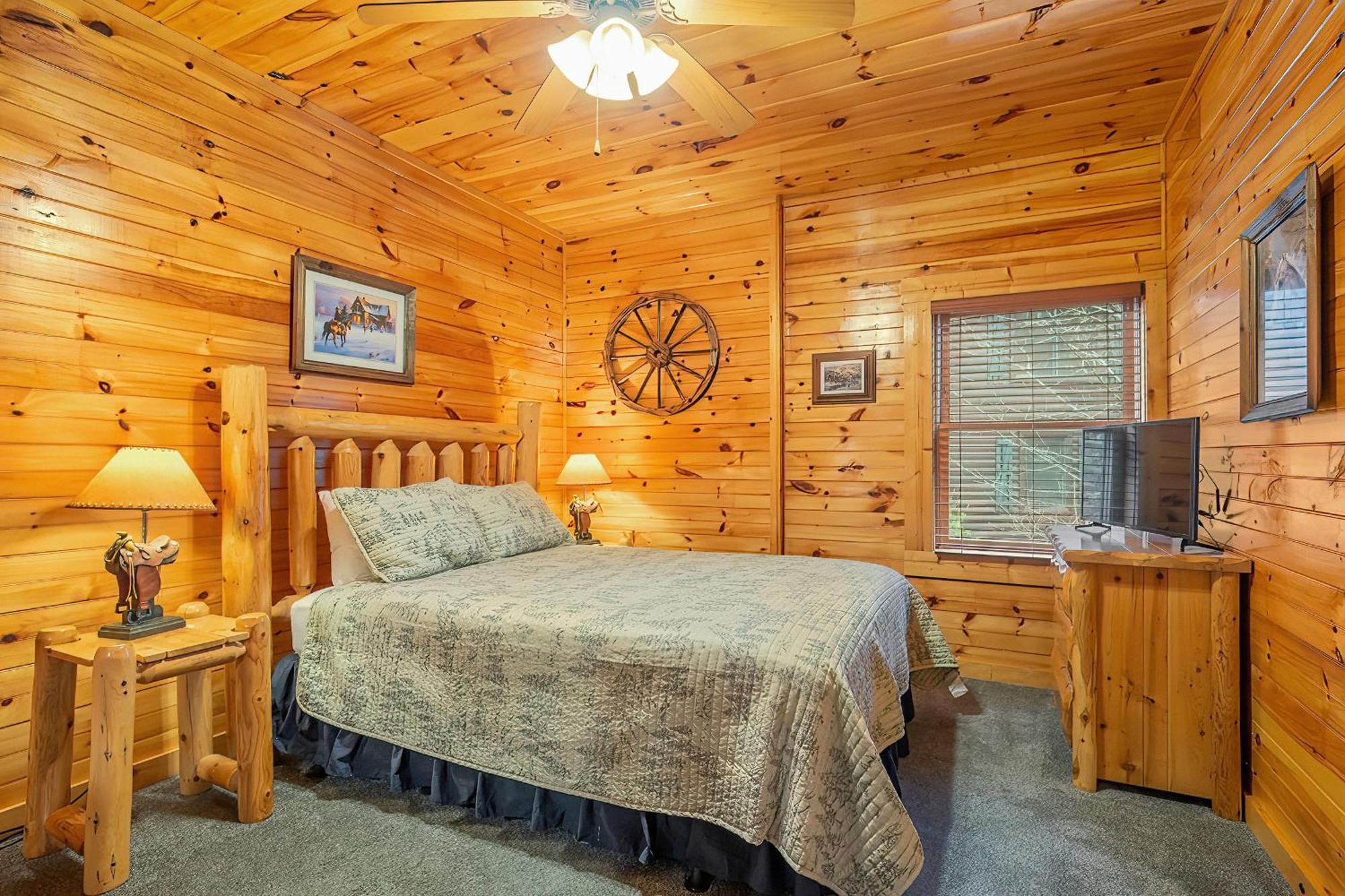 Holiday home Bear Path Lodge - Hottub, Pool Table, Arcade Machine, Fireplace - Minutes To Downtown Gatlinburg