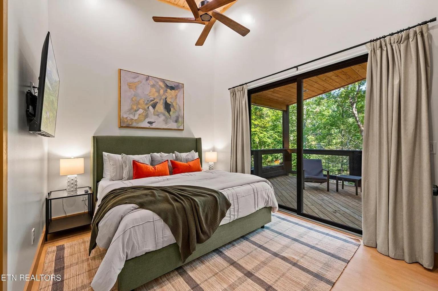 Creekside Splash, Private Pool, 1089 Of Free Attraction Tickets Each Paid Day, Dollywood And More! Holiday home Gatlinburg