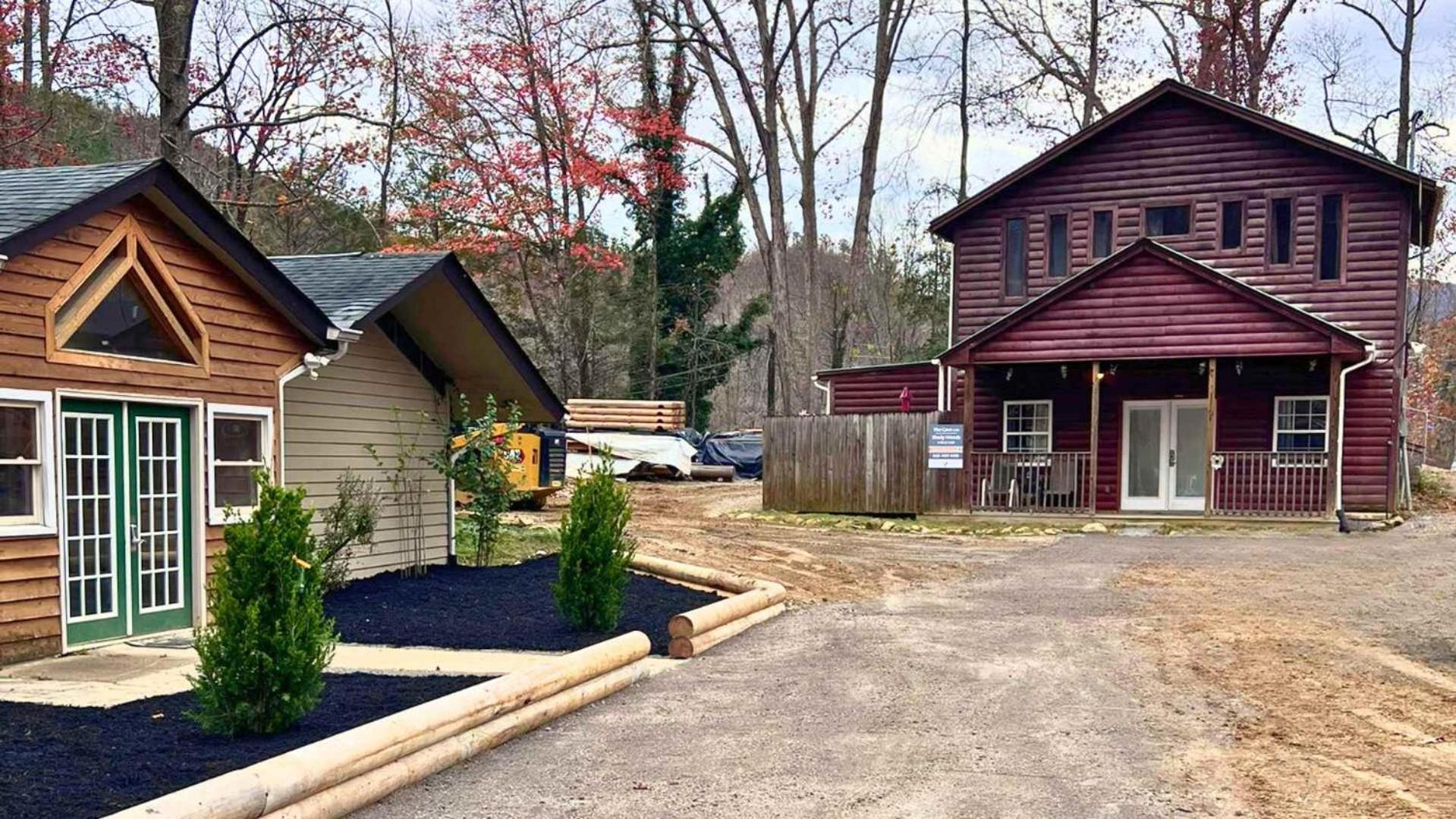 Cuddles, 1 Bedroom Studio, Walk To Downtown And Hiking Trails! Holiday home