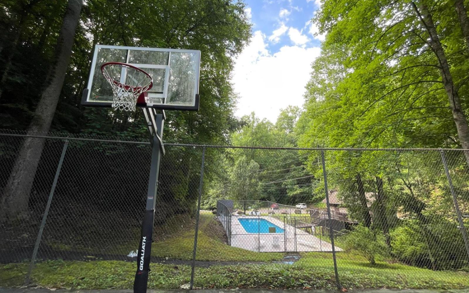 Black Bear Getaway Gatlinburg