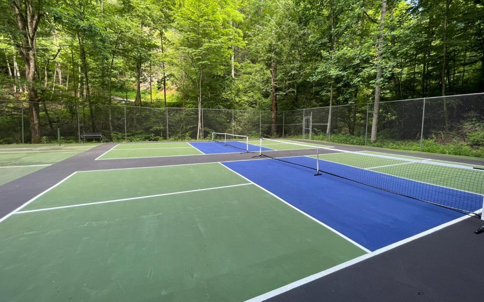 Black Bear Getaway Gatlinburg