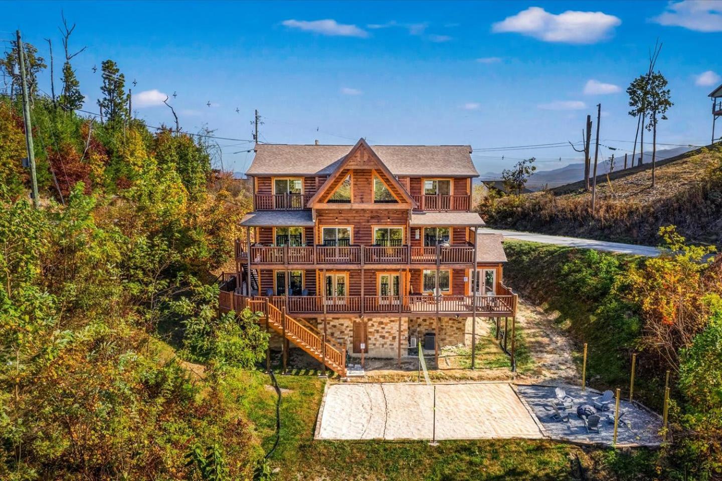 Holiday home Indoor Pool, Volleyball Beach, Mountain View, Luxury