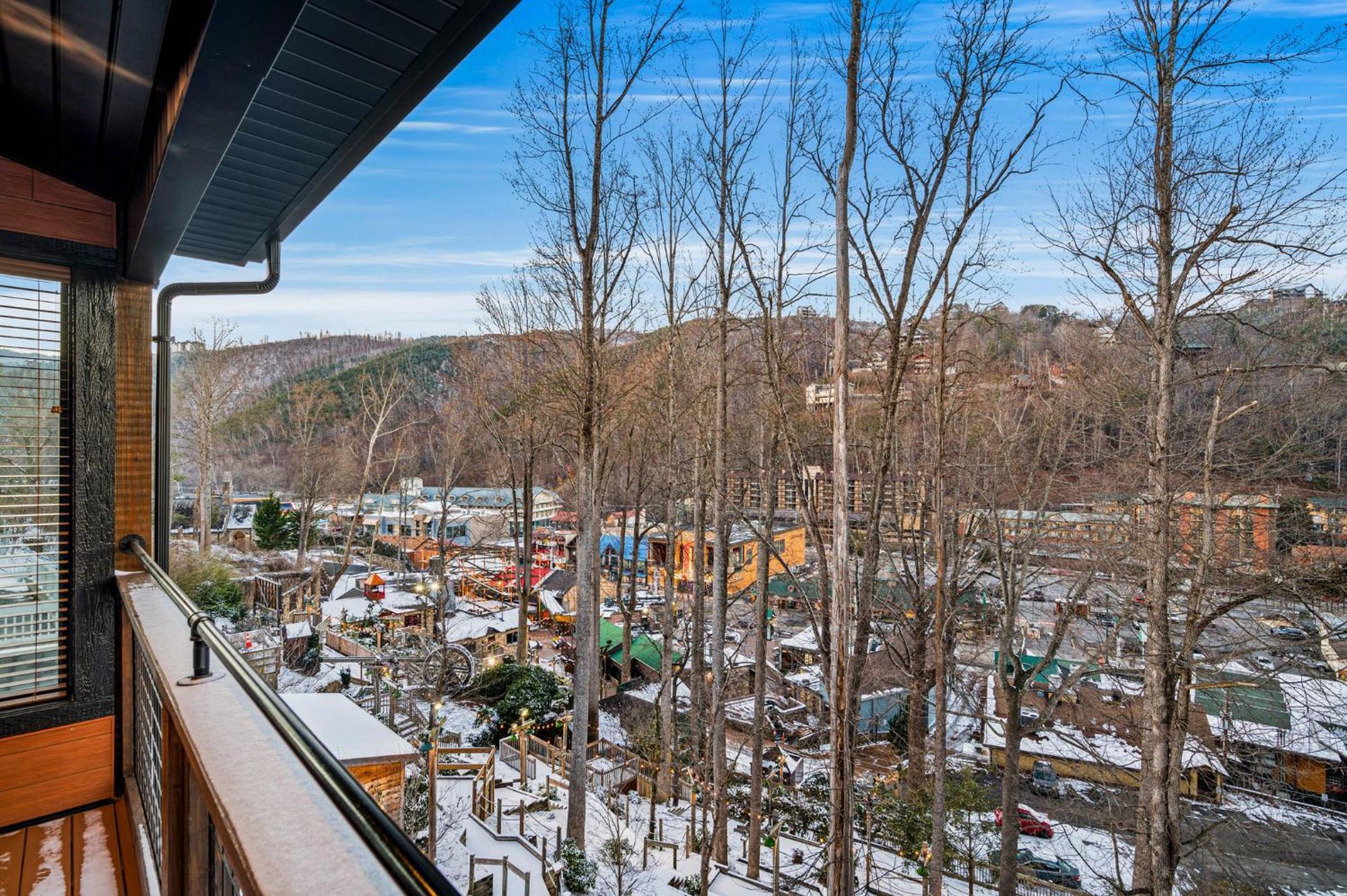 Downtown Dreamin Gatlinburg