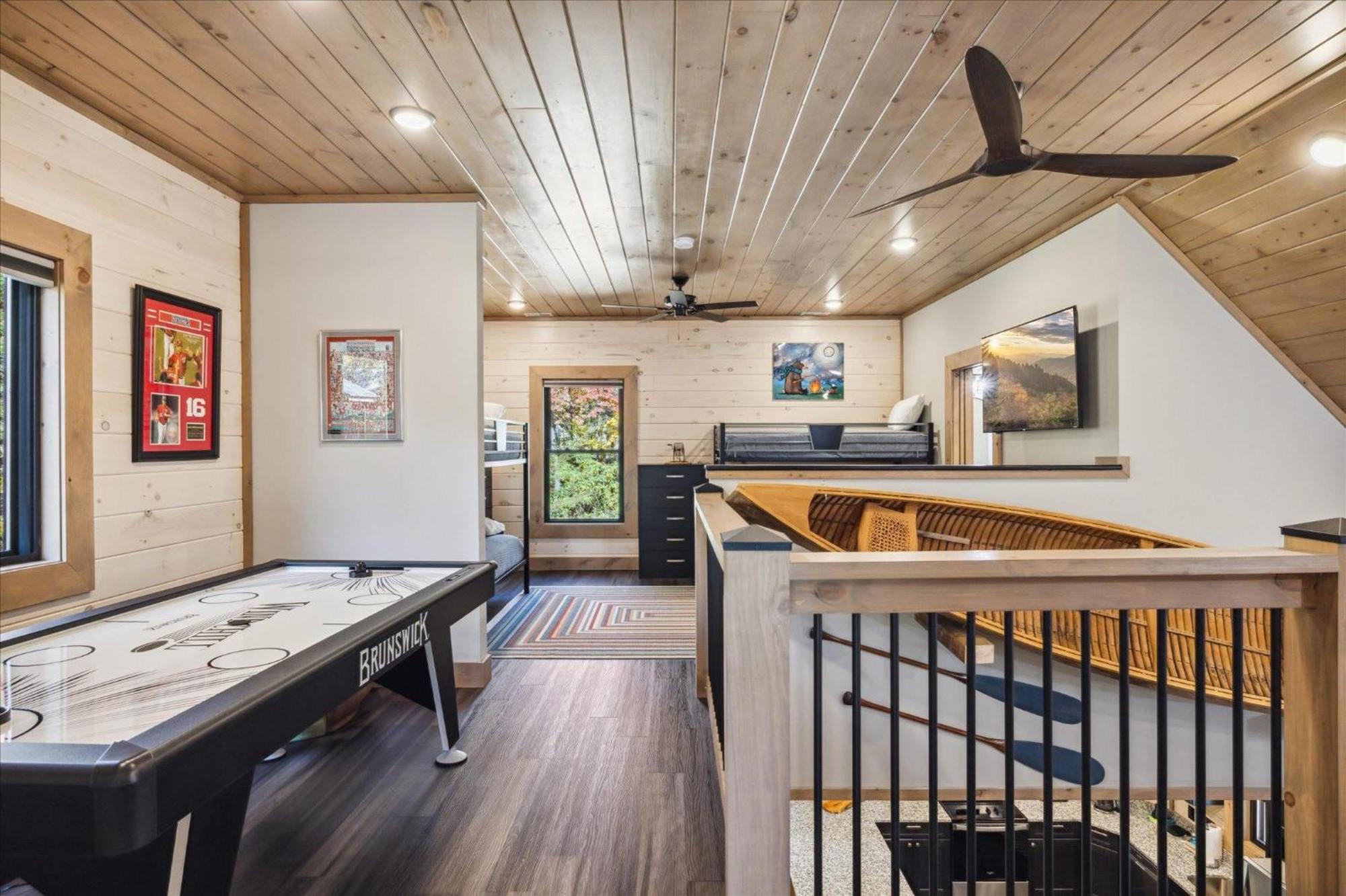 Holiday home Gat Neon Moon Gatlinburg