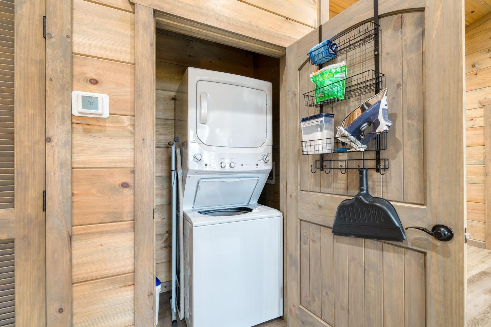 Rambling Ridge Indoor Pool Hot Tub A Arcade Game Holiday home Gatlinburg