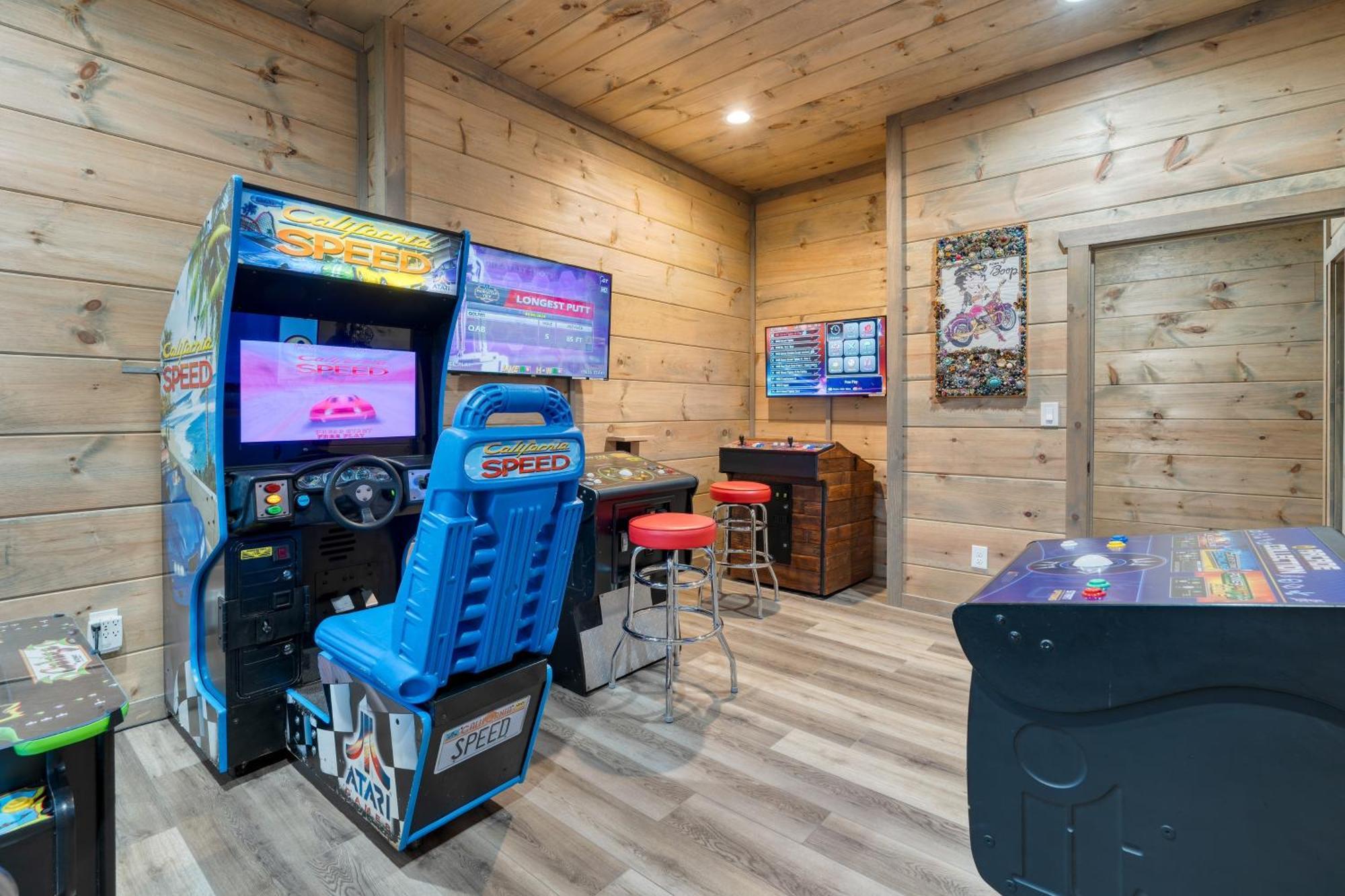 Holiday home Rambling Ridge Indoor Pool Hot Tub A Arcade Game Gatlinburg