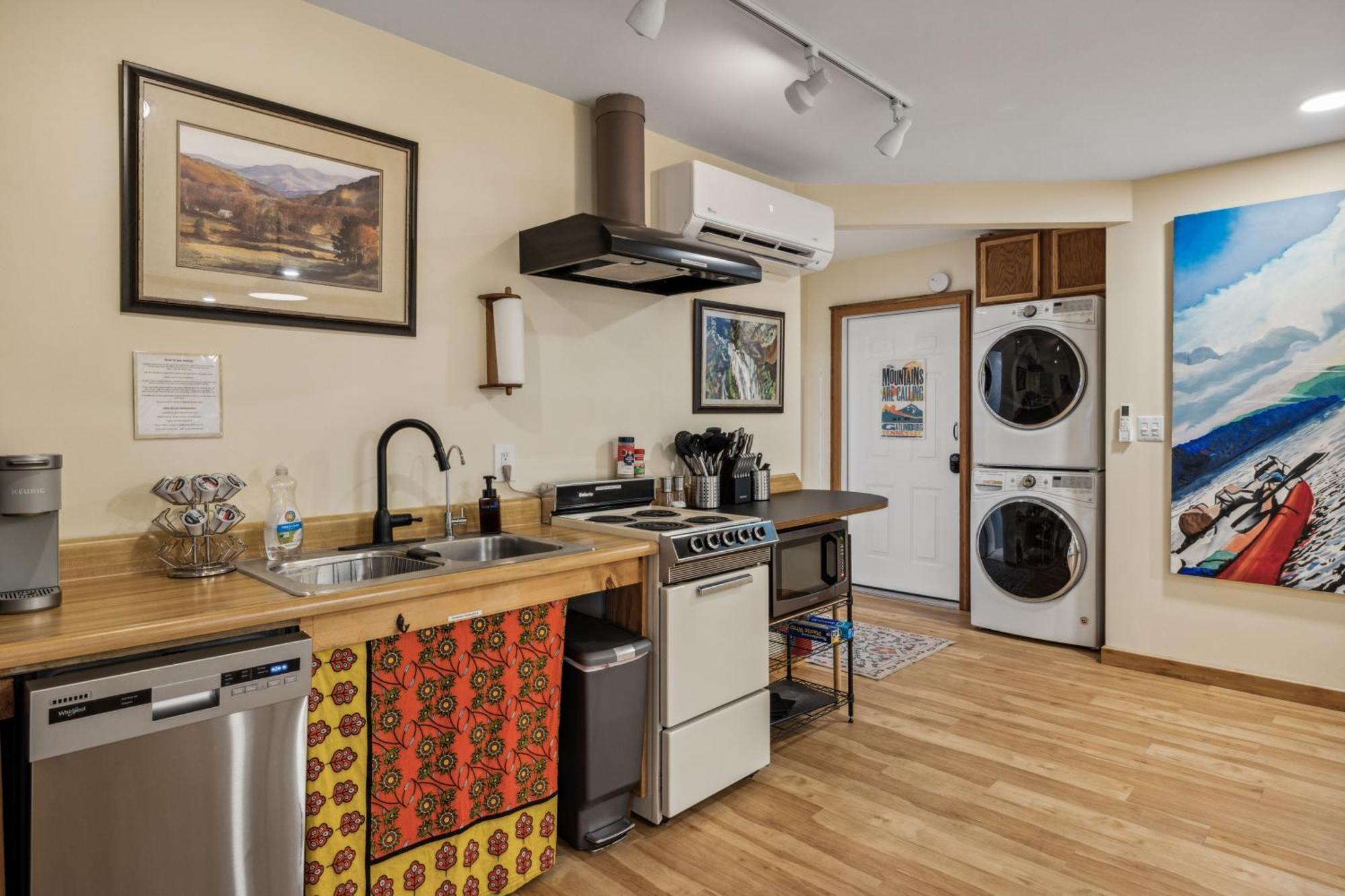 Gallery House Apartment *