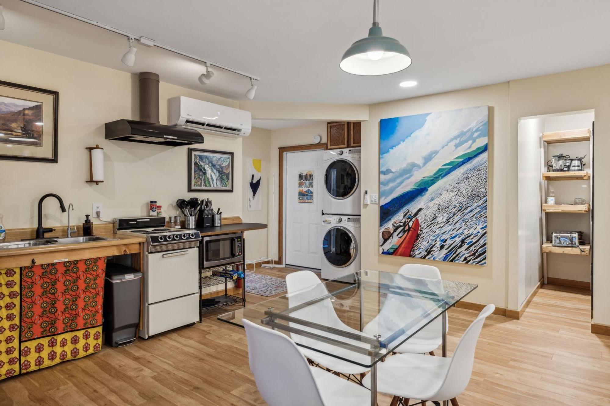 Apartment Gallery House *