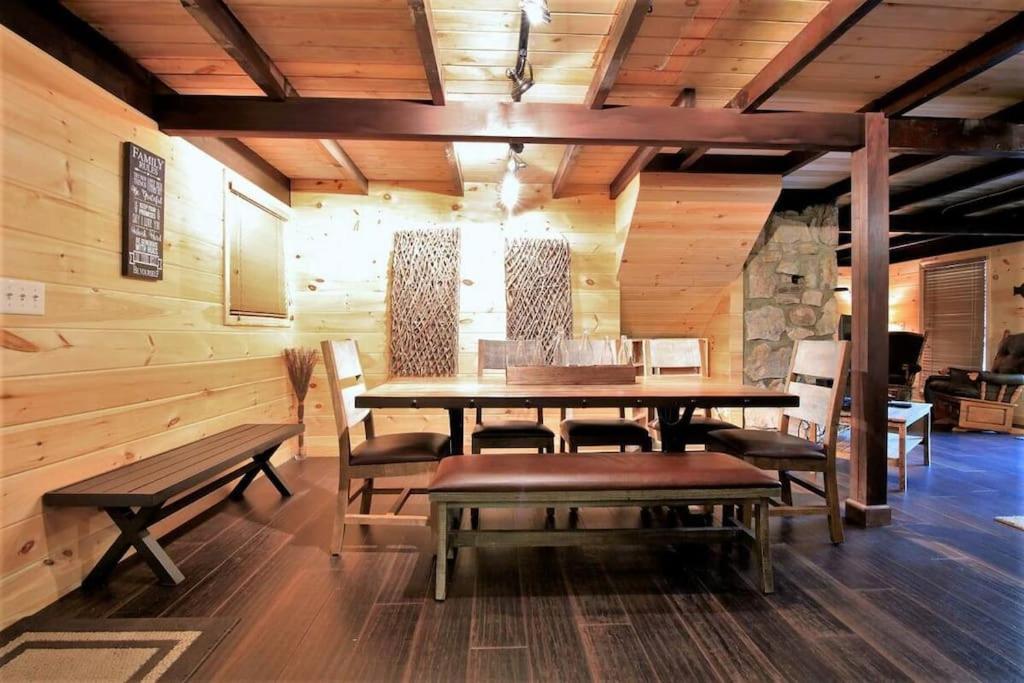 Foothills - Lrg Private - Hottub - Fireplace & Pit - Gburg 7min *