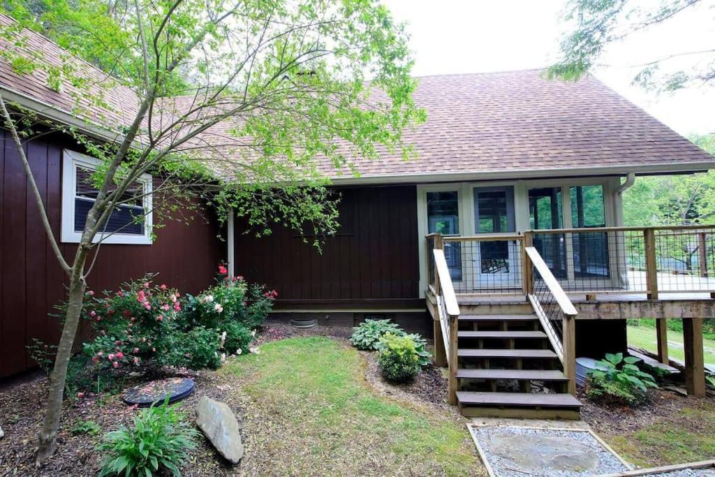 Chalet Foothills - Lrg Private - Hottub - Fireplace & Pit - Gburg 7min Gatlinburg