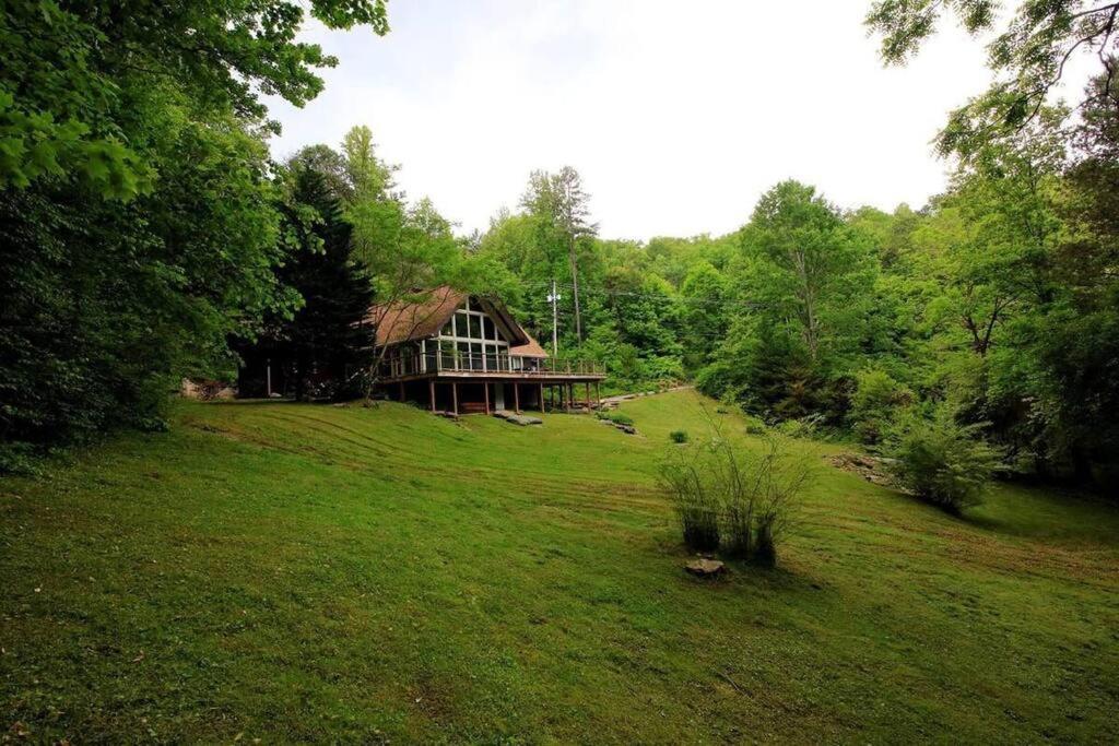 Chalet Foothills - Lrg Private - Hottub - Fireplace & Pit - Gburg 7min