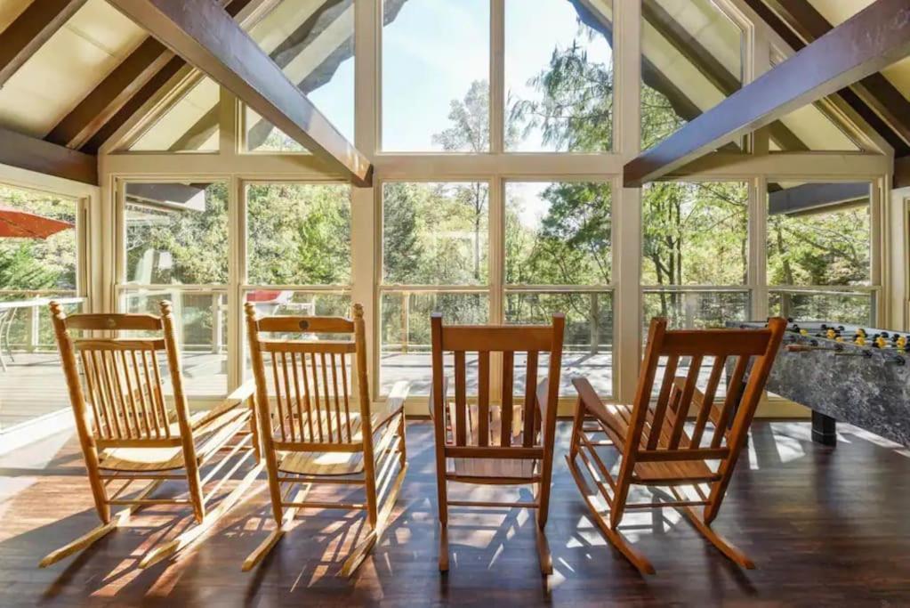Chalet Foothills - Lrg Private - Hottub - Fireplace & Pit - Gburg 7min Gatlinburg