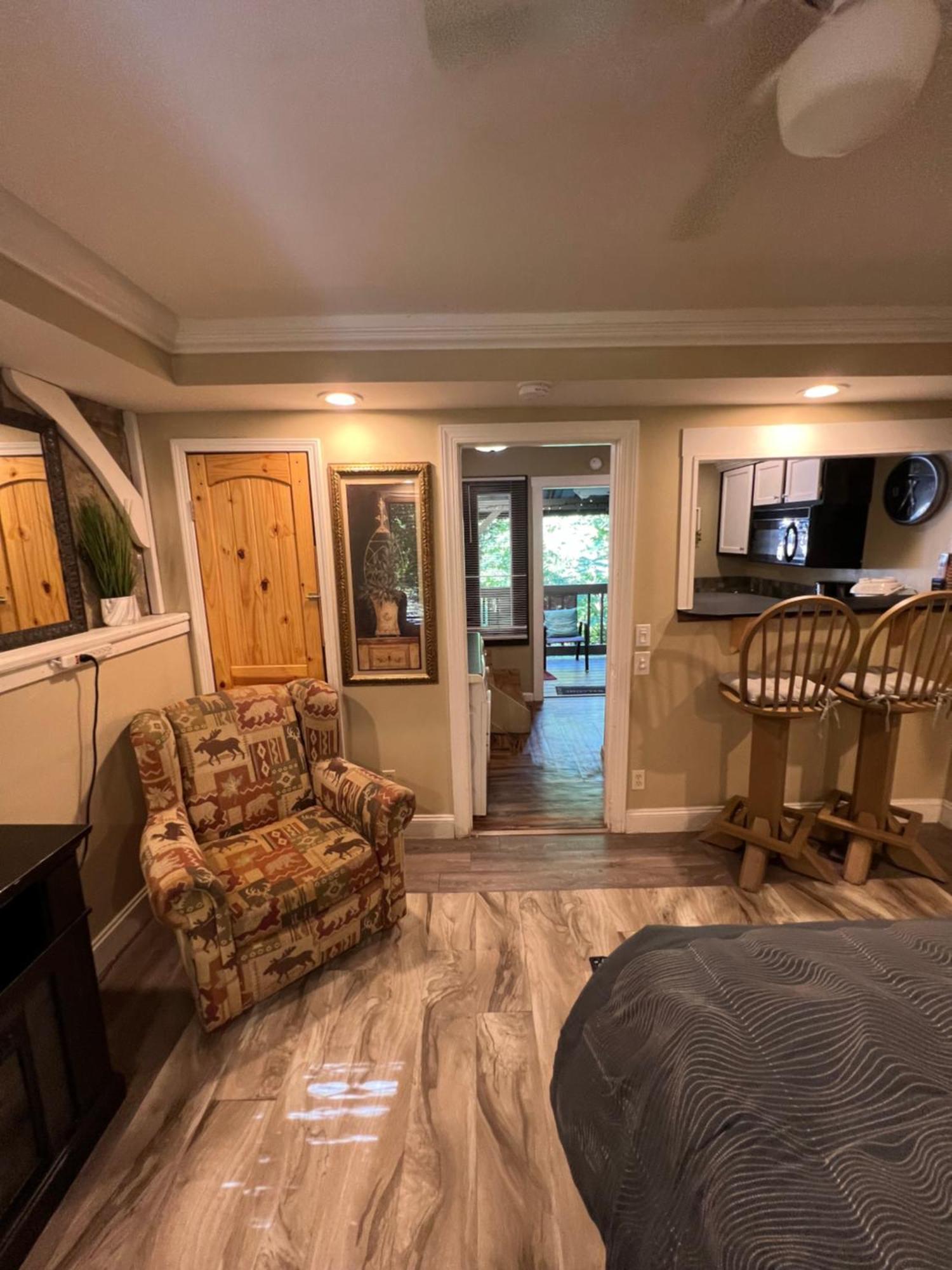 The Bears Den-420 & Pet Friendly * Gatlinburg