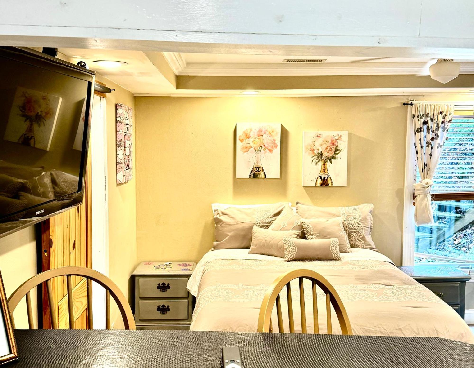 Apartment The Bears Den-420 & Pet Friendly *