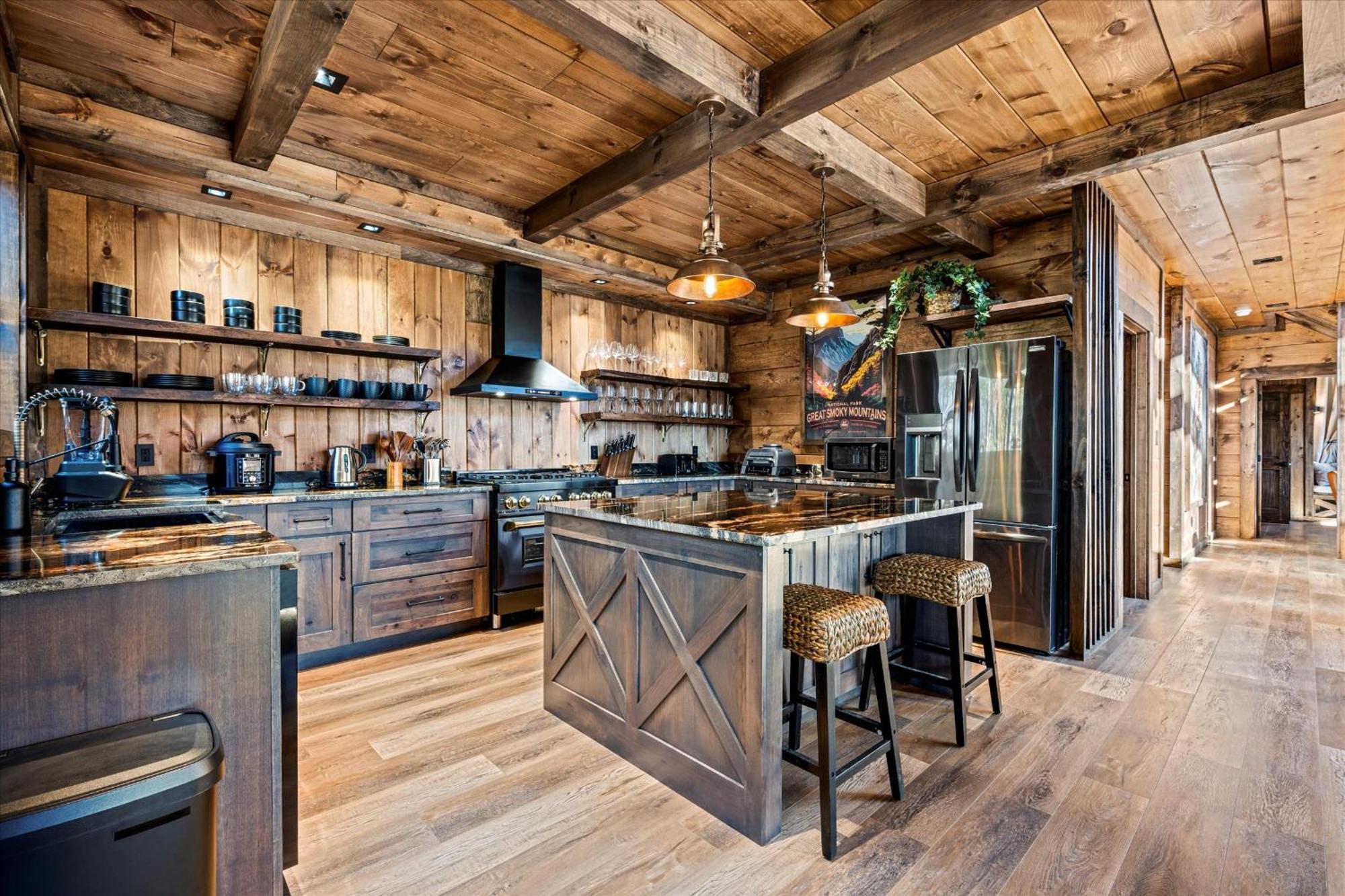 Alpine Haven And Holiday home *