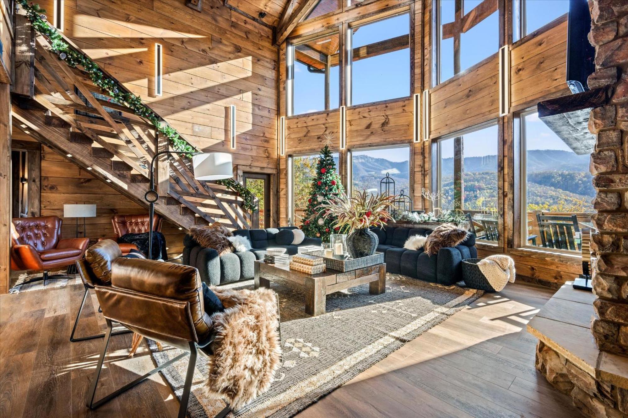 Alpine Haven And Holiday home