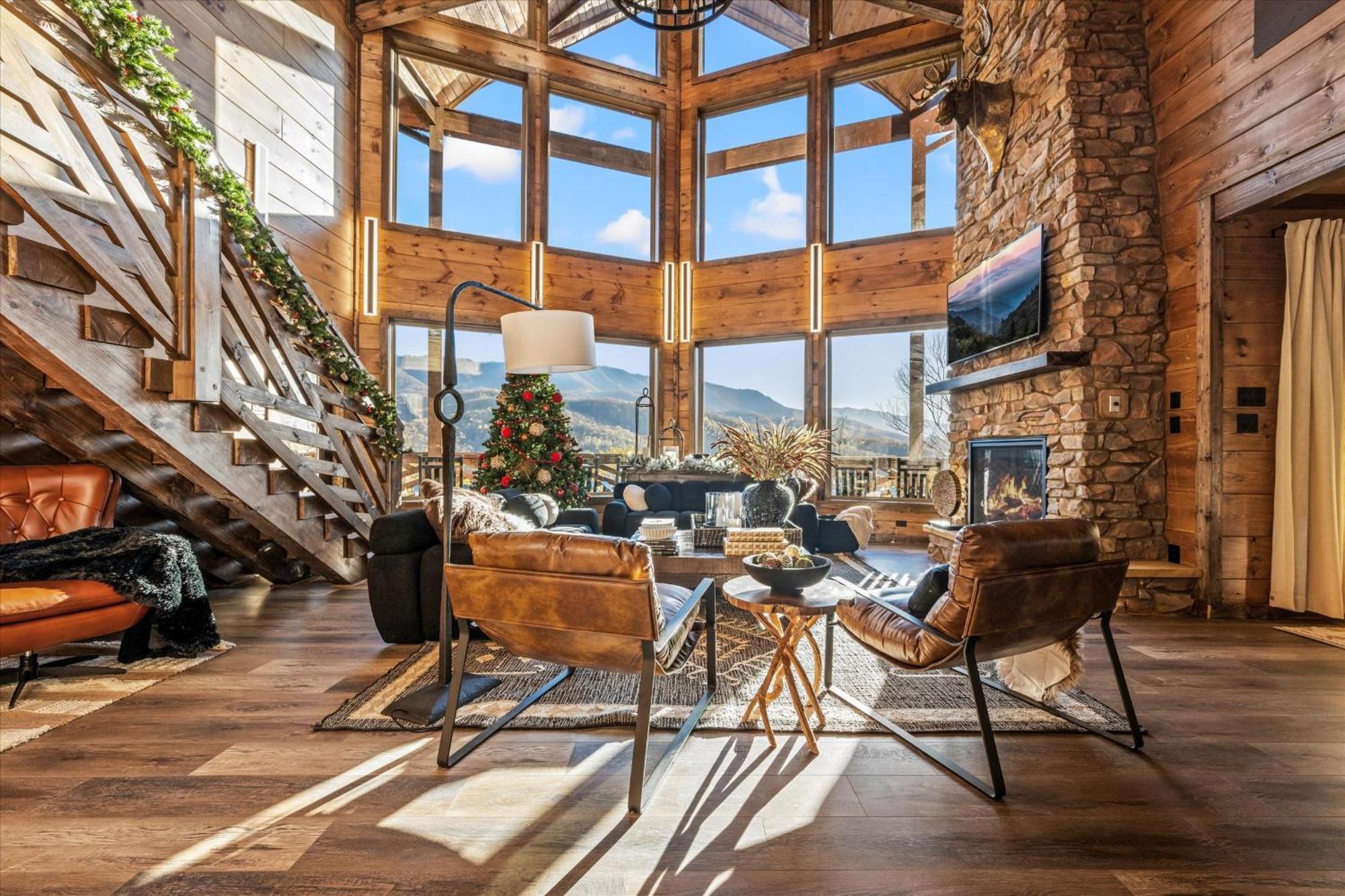 Alpine Haven And Holiday home Gatlinburg