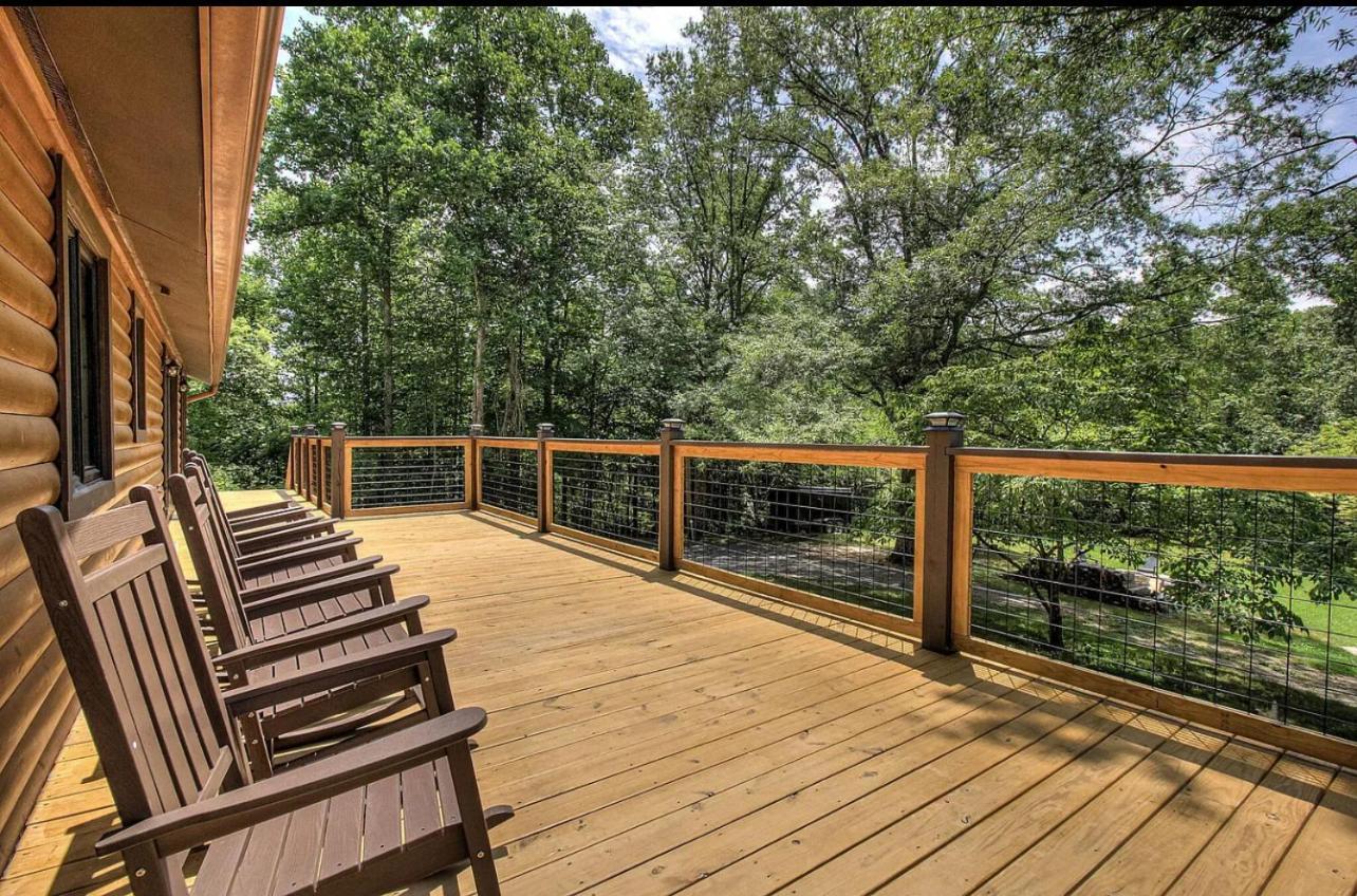 A Secluded Hideaway 3 Bedroom 3 Bath Located In Gatlinburg