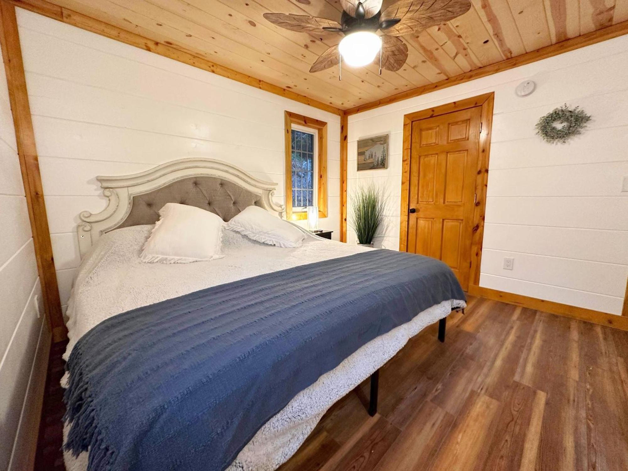 Holiday home A Secluded Hideaway 3 Bedroom 3 Bath Located In Gatlinburg