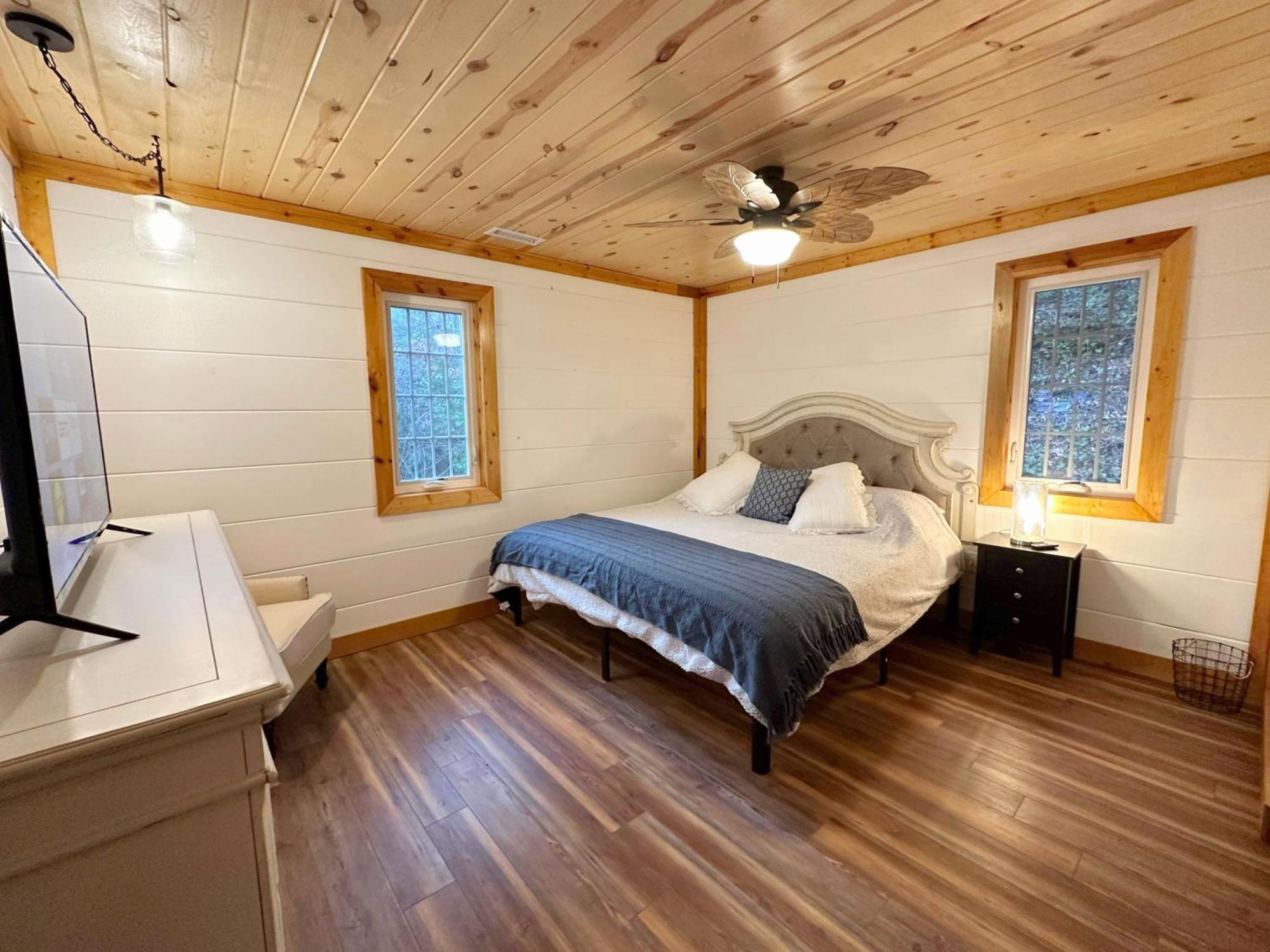 A Secluded Hideaway 3 Bedroom 3 Bath Located In Holiday home
