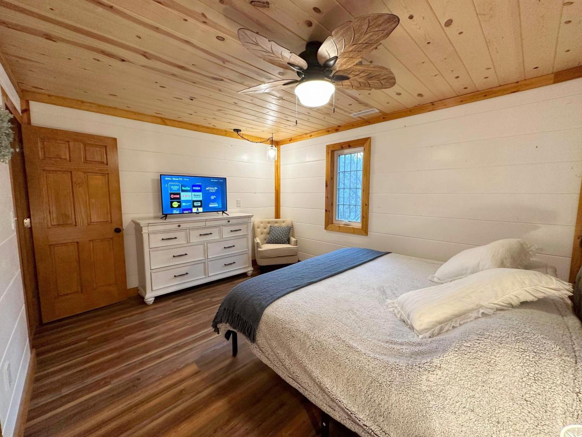 Holiday home A Secluded Hideaway 3 Bedroom 3 Bath Located In Gatlinburg