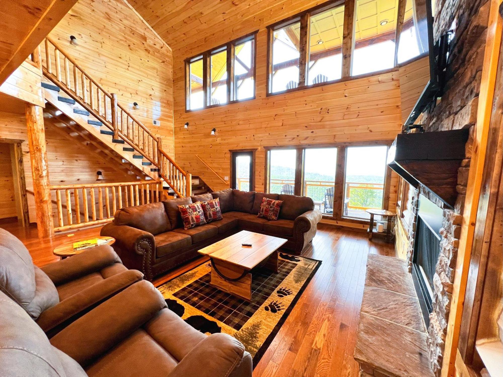 Luxury 4 Bdr, Breathtaking Views, Theater, Evc Gatlinburg