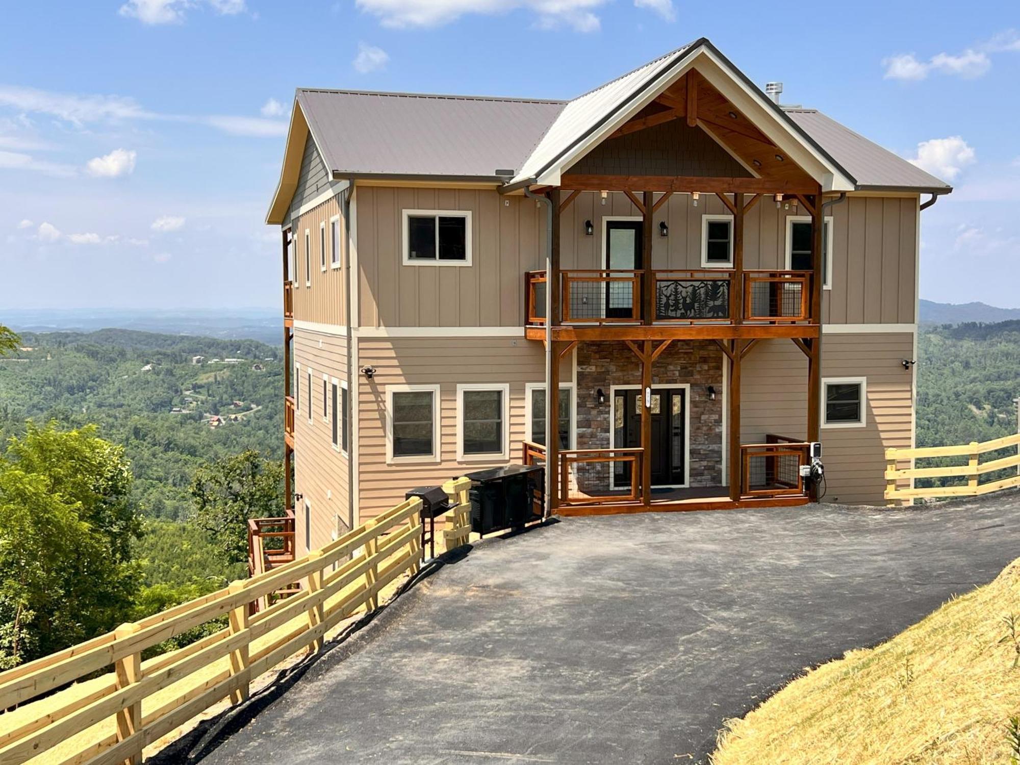 Chalet Luxury 4 Bdr, Breathtaking Views, Theater, Evc