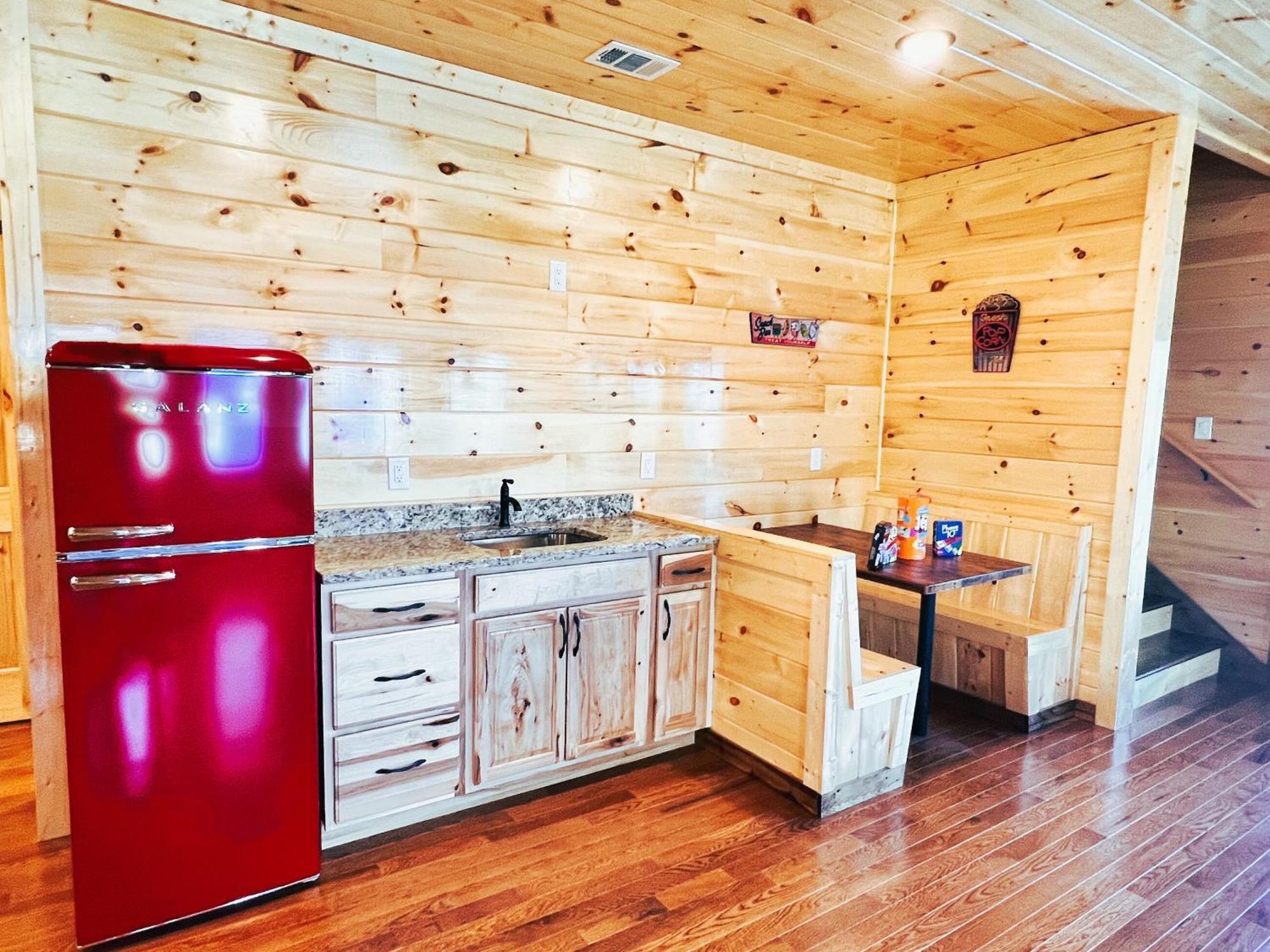 Luxury 4 Bdr, Breathtaking Views, Theater, Evc * Gatlinburg
