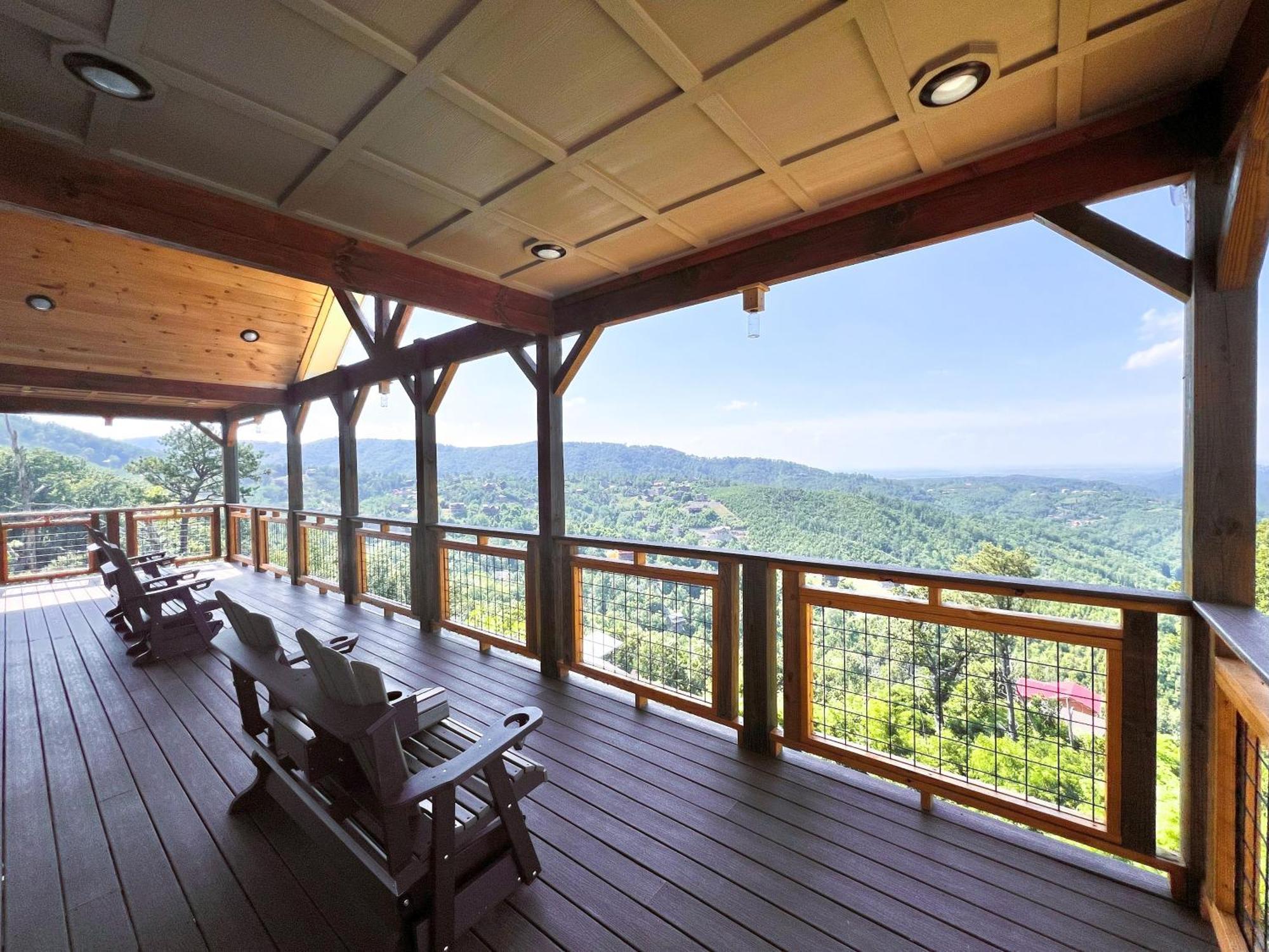 Luxury 4 Bdr, Breathtaking Views, Theater, Evc